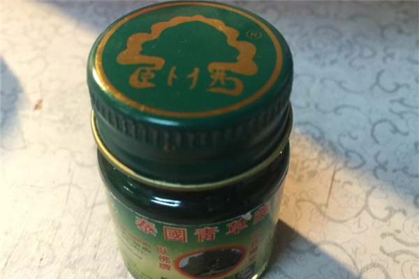 泰國青草膏能擦痘痘嗎 泰國青草膏能擦傷口嗎 泰國青草膏能擦痘痘嗎 泰國青草膏能擦傷口嗎