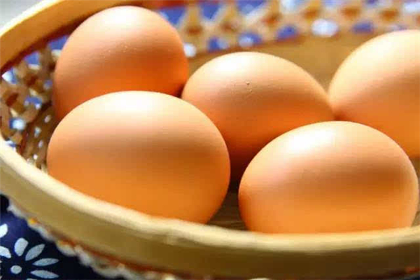 雞蛋冷水煮還是開水煮 雞蛋煮時間長了對身體有害嗎 雞蛋冷水煮還是開水煮 雞蛋煮時間長了對身體有害嗎