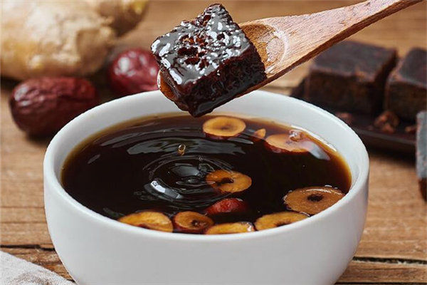 姜棗茶上火嗎 姜棗茶什么人不適合喝 姜棗茶上火嗎 姜棗茶什么人不適合喝