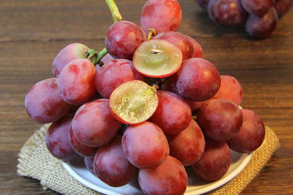 紅提會不會上火 紅提上火能吃嗎 紅提會不會上火 紅提上火能吃嗎