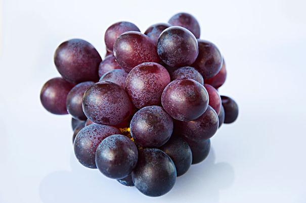 巨峰葡萄可以放冰箱嗎 巨峰葡萄如何保存時間長一點(diǎn)