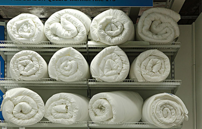 被子有霉味怎么辦 被子曬一天晚上才收會(huì)怎樣 被子有霉味怎么辦 被子曬一天晚上才收會(huì)怎樣