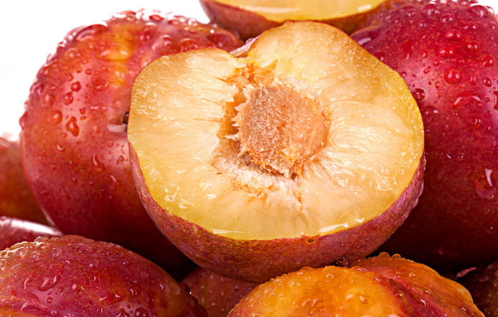 李子能多吃嗎對身體好嗎 李子能空腹吃嗎 李子能多吃嗎對身體好嗎 李子能空腹吃嗎