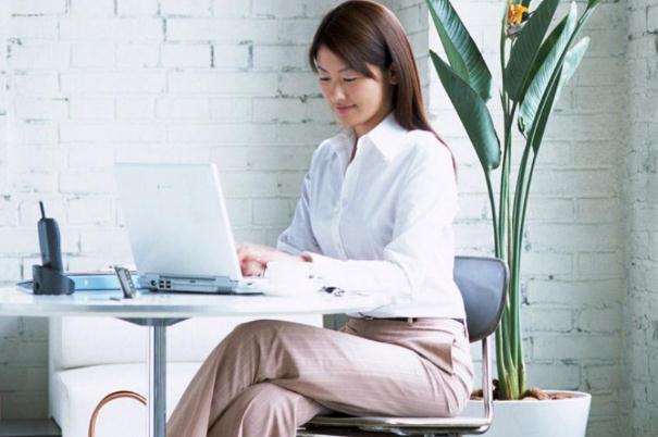 久坐會引起下肢水腫嗎 久坐會導(dǎo)致屁股變大嗎 久坐會引起下肢水腫嗎 久坐會導(dǎo)致屁股變大嗎