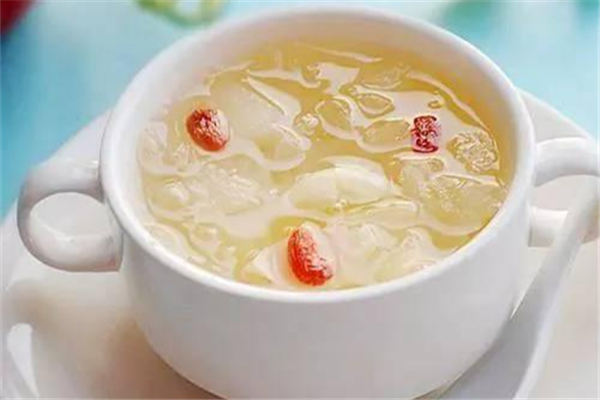 銀耳湯空腹喝可以嗎 銀耳湯什么時候喝效果最好 銀耳湯空腹喝可以嗎 銀耳湯什么時候喝效果最好