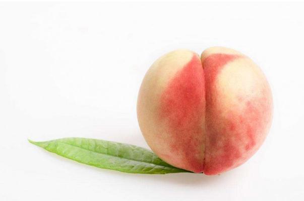 吃桃子會(huì)不會(huì)長(zhǎng)胖 吃桃子要不要?jiǎng)兤? alt=