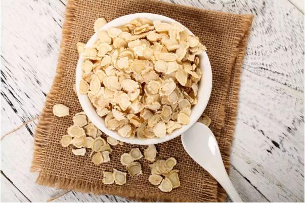 西洋參可以泡酒嗎 西洋參泡酒的功效 西洋參可以泡酒嗎 西洋參泡酒的功效