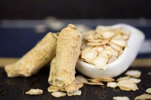 西洋參會(huì)導(dǎo)致失眠嗎 西洋參會(huì)加重濕氣嗎 西洋參會(huì)導(dǎo)致失眠嗎 西洋參會(huì)加重濕氣嗎