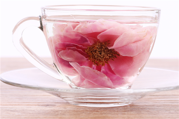 玫瑰花茶可以隔夜喝嗎 玫瑰花茶泡多長時(shí)間就不能喝了 玫瑰花茶可以隔夜喝嗎 玫瑰花茶泡多長時(shí)間就不能喝了