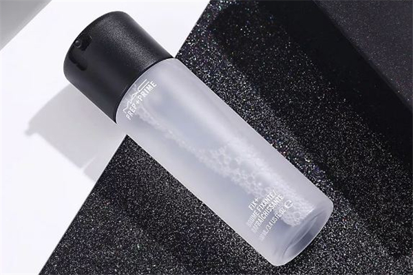 定妝噴霧會(huì)爆炸嗎 定妝噴霧放在車?yán)飼?huì)不會(huì)爆炸 定妝噴霧會(huì)爆炸嗎 定妝噴霧放在車?yán)飼?huì)不會(huì)爆炸