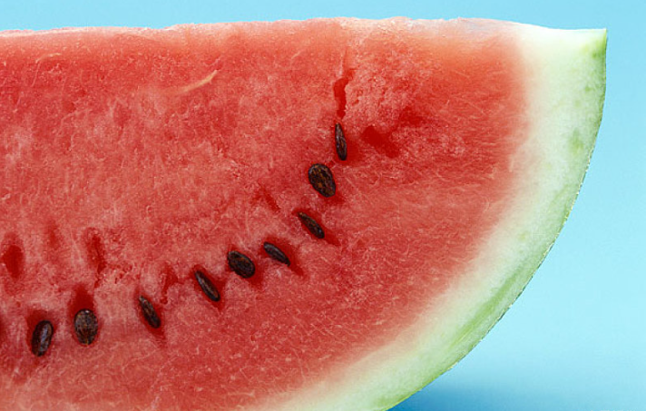 夏天吃西瓜可以解暑嗎 夏天吃西瓜容易長胖嗎 夏天吃西瓜可以解暑嗎 夏天吃西瓜容易長胖嗎