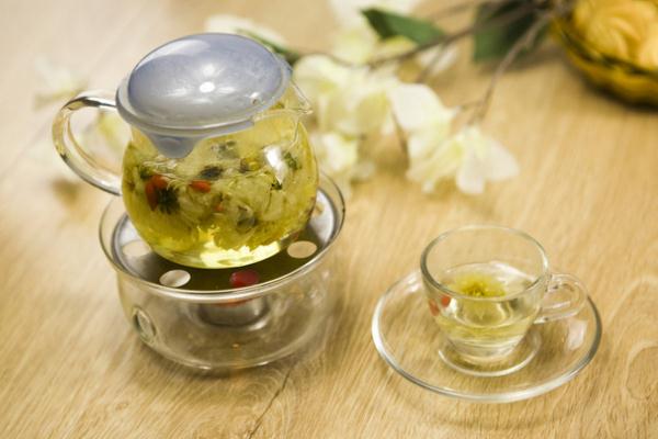 菊花茶會解藥性嗎 菊花茶會傷胃嗎