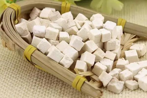 茯苓會(huì)便秘嗎 茯苓會(huì)拉肚子嗎 茯苓會(huì)便秘嗎 茯苓會(huì)拉肚子嗎