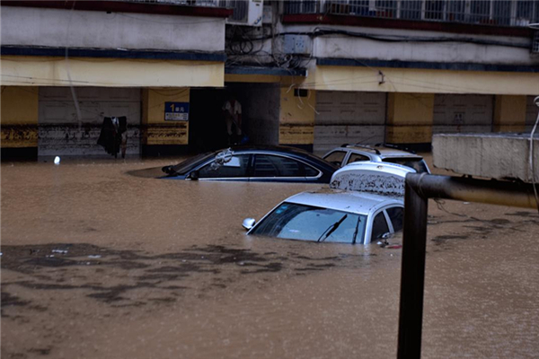 河南為何成為全國(guó)強(qiáng)降雨中心 大暴雨會(huì)把車淋壞嗎 河南為何成為全國(guó)強(qiáng)降雨中心 大暴雨會(huì)把車淋壞嗎