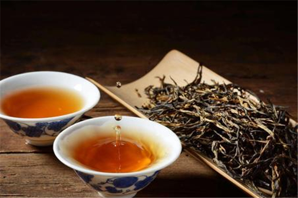 紅茶泡幾次就不能喝了 紅茶每次放多少克 紅茶泡幾次就不能喝了 紅茶每次放多少克