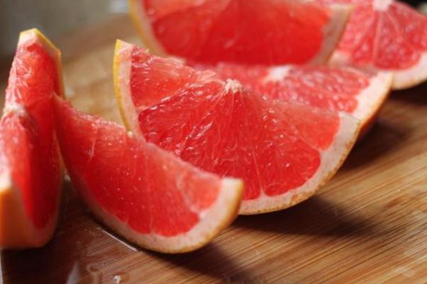 西柚對(duì)孕婦有什么好處 西柚孕婦可以吃嗎 西柚對(duì)孕婦有什么好處 西柚孕婦可以吃嗎