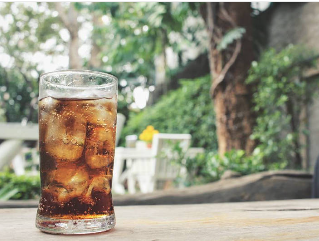 冰凍易拉罐可樂(lè)會(huì)爆炸嗎 塑料瓶可樂(lè)放冰箱會(huì)爆炸嗎 冰凍易拉罐可樂(lè)會(huì)爆炸嗎 塑料瓶可樂(lè)放冰箱會(huì)爆炸嗎