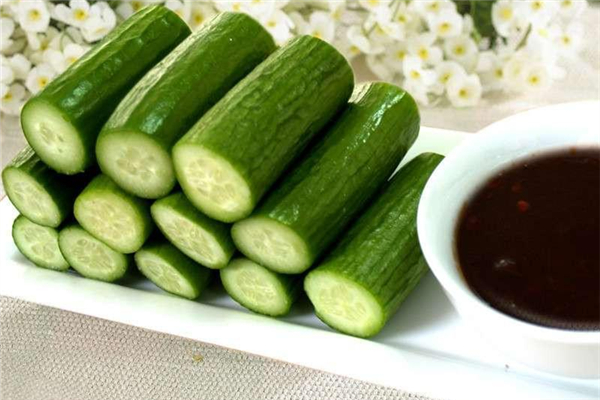 水果黃瓜和普通黃瓜哪個營養(yǎng)價值高 水果黃瓜屬于轉基因食品嗎 水果黃瓜和普通黃瓜哪個營養(yǎng)價值高 水果黃瓜屬于轉基因食品嗎