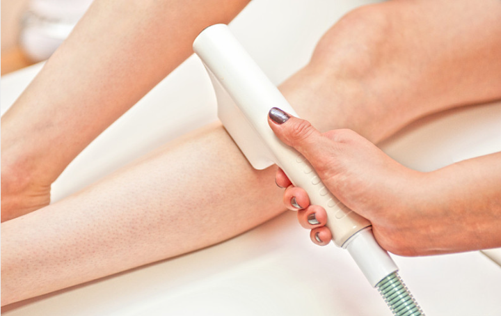 腿毛刮了一天就長(zhǎng)出來怎么回事 刮一次腿毛多久長(zhǎng)出來 腿毛刮了一天就長(zhǎng)出來怎么回事 刮一次腿毛多久長(zhǎng)出來