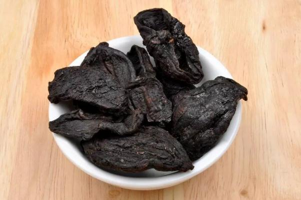 何首烏會導(dǎo)致肝損傷嗎 何首烏會長成人形嗎 何首烏會導(dǎo)致肝損傷嗎 何首烏會長成人形嗎