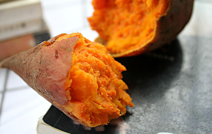 烤紅薯沒有廚房紙用什么代替 紅薯和米飯哪個熱量高 烤紅薯沒有廚房紙用什么代替 紅薯和米飯哪個熱量高