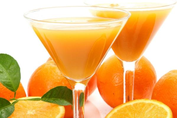 橙汁對胃有刺激嗎 橙汁對感冒有好處嗎 橙汁對胃有刺激嗎 橙汁對感冒有好處嗎