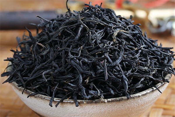 正山小種無(wú)煙味和煙熏味哪種好 正山小種哪種顏色是最好的 正山小種無(wú)煙味和煙熏味哪種好 正山小種哪種顏色是最好的