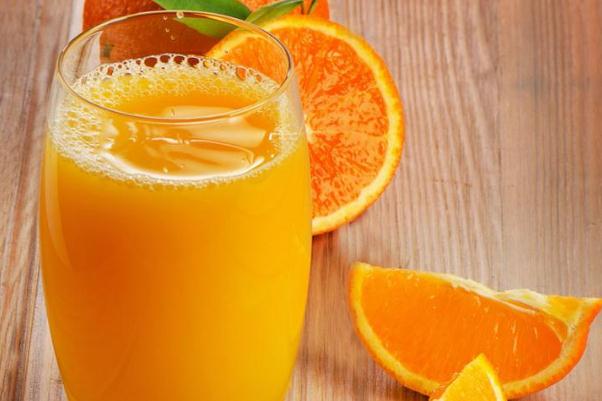 橙汁對胃有刺激嗎 橙汁對感冒有好處嗎 橙汁對胃有刺激嗎 橙汁對感冒有好處嗎