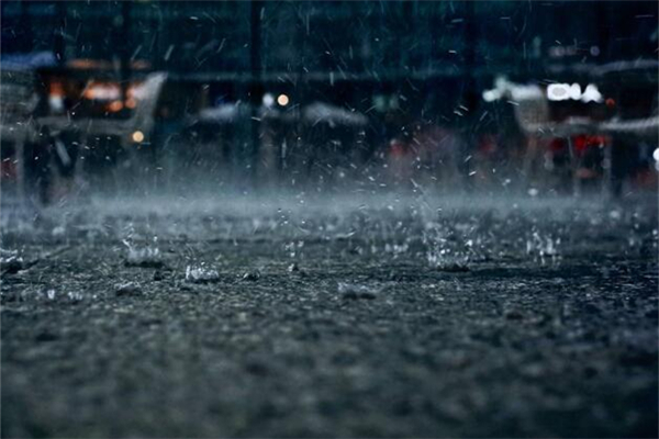 河南10個(gè)市縣5天降了一年的雨 長(zhǎng)時(shí)間下雨會(huì)導(dǎo)致地面怎么樣 河南10個(gè)市縣5天降了一年的雨 長(zhǎng)時(shí)間下雨會(huì)導(dǎo)致地面怎么樣