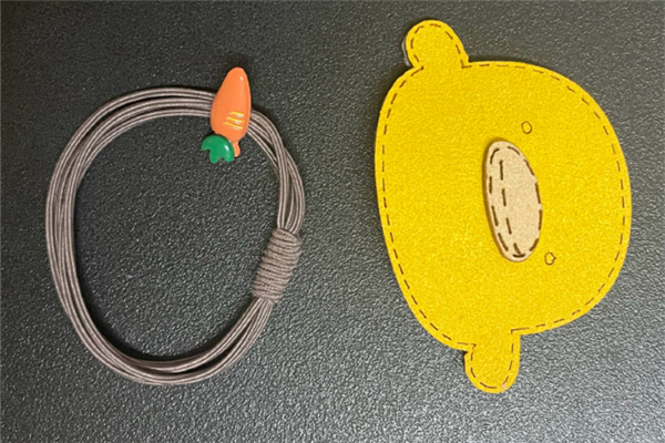 楊倩小黃鴨發(fā)卡半天賣上萬(wàn)件 小黃鴨發(fā)卡怎么鉤 楊倩小黃鴨發(fā)卡半天賣上萬(wàn)件 小黃鴨發(fā)卡怎么鉤