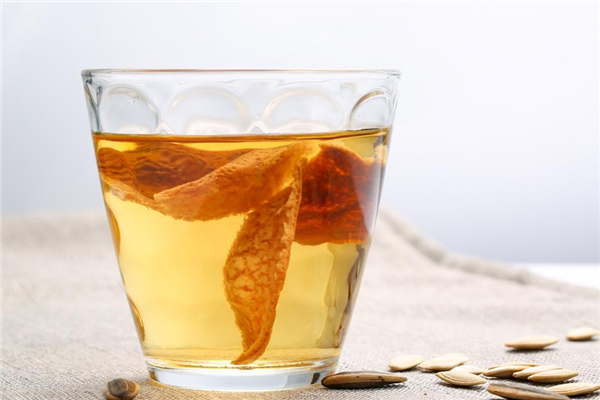 陳皮泡水每天飲可以嗎 陳皮泡水的正確泡法 陳皮泡水每天飲可以嗎 陳皮泡水的正確泡法