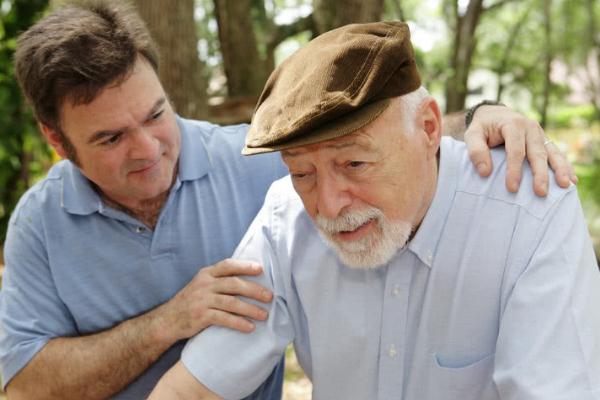 老年癡呆癥會(huì)遺傳嗎 老年癡呆癥會(huì)有幻覺嗎 老年癡呆癥會(huì)遺傳嗎 老年癡呆癥會(huì)有幻覺嗎