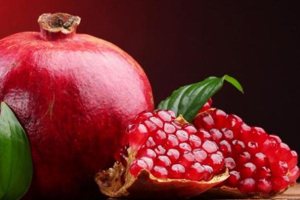 石榴的營(yíng)養(yǎng)價(jià)值與功效 哪些人不適宜吃石榴 石榴的營(yíng)養(yǎng)價(jià)值與功效 哪些人不適宜吃石榴