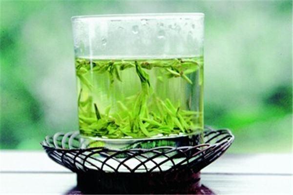 西湖龍井會(huì)上火嗎 西湖龍井是涼性還是熱性