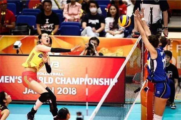 郎平回應(yīng)不再執(zhí)教 中國女排輝煌戰(zhàn)績(jī)