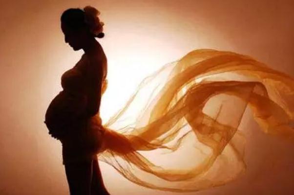 孕晚期可以吃梭子蟹嗎 孕晚期肚子發(fā)硬發(fā)緊是怎么回事 孕晚期可以吃梭子蟹嗎 孕晚期肚子發(fā)硬發(fā)緊是怎么回事