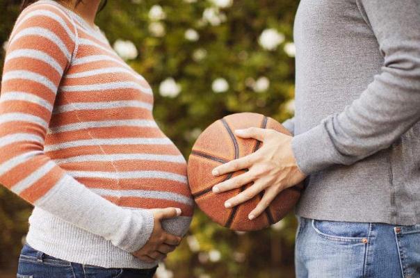 孕晚期小腹隱隱作痛 孕晚期內(nèi)褲老是濕發(fā)黃是怎么回事 孕晚期小腹隱隱作痛 孕晚期內(nèi)褲老是濕發(fā)黃是怎么回事