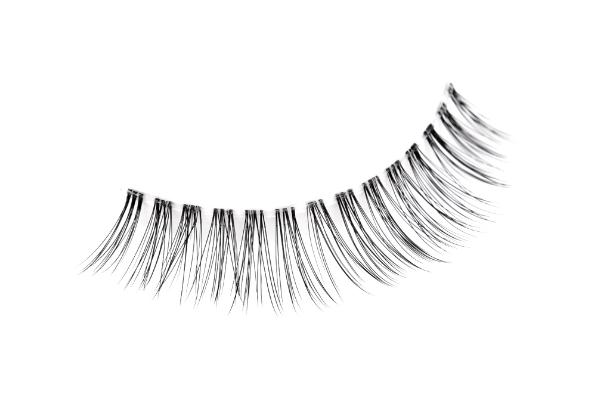 假睫毛要刷睫毛膏嗎 假睫毛要天天取下來(lái)嗎 假睫毛要刷睫毛膏嗎 假睫毛要天天取下來(lái)嗎