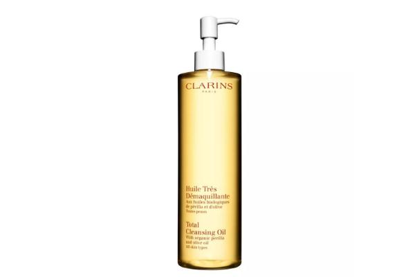 卸妝油會(huì)傷害角質(zhì)層嗎 卸妝油會(huì)傷害皮膚嗎 卸妝油會(huì)傷害角質(zhì)層嗎 卸妝油會(huì)傷害皮膚嗎