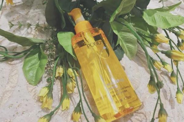 卸妝油有礦物油好嗎 為什么卸妝油解凍后白色沉淀物 卸妝油有礦物油好嗎 為什么卸妝油解凍后白色沉淀物