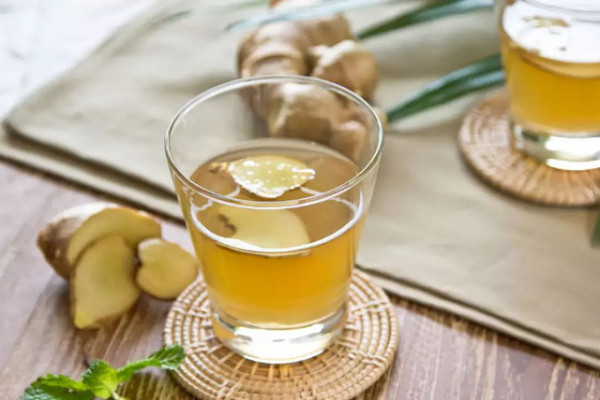 蜂蜜水什么時(shí)候喝效果最佳 蜂蜜水的正確沖泡方法 蜂蜜水什么時(shí)候喝效果最佳 蜂蜜水的正確沖泡方法