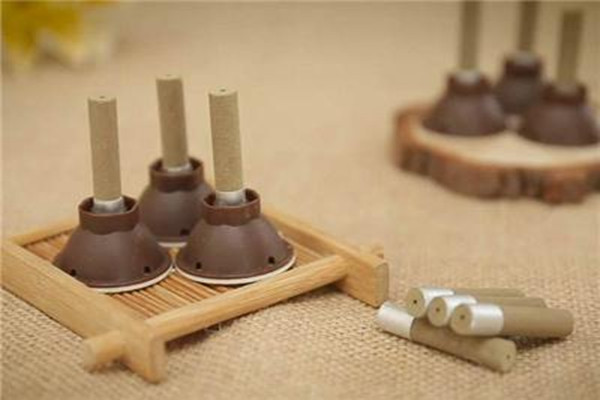 艾灸的功效與作用 哪些部位不能艾灸 艾灸的功效與作用 哪些部位不能艾灸