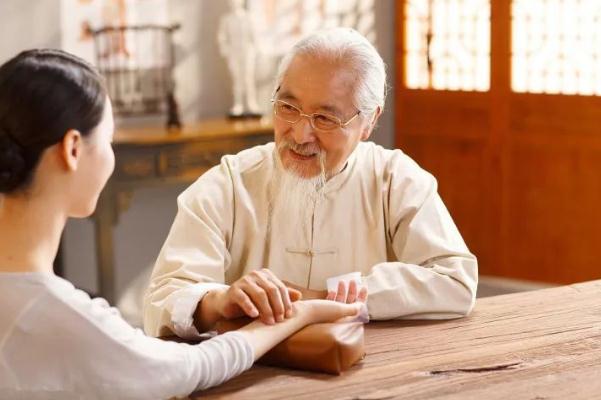 把脈能看出婦科病嗎 把脈能看出哪些婦科病 把脈能看出婦科病嗎 把脈能看出哪些婦科病