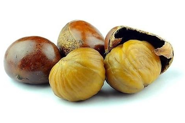 糖炒栗子的營養(yǎng)和功效 糖炒栗子適合什么人吃 糖炒栗子的營養(yǎng)和功效 糖炒栗子適合什么人吃