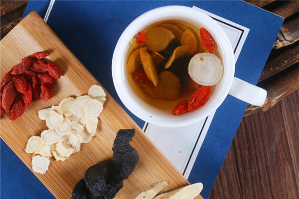 西洋參茶晚上可以喝嗎 西洋參茶喝了會(huì)失眠嗎 西洋參茶晚上可以喝嗎 西洋參茶喝了會(huì)失眠嗎