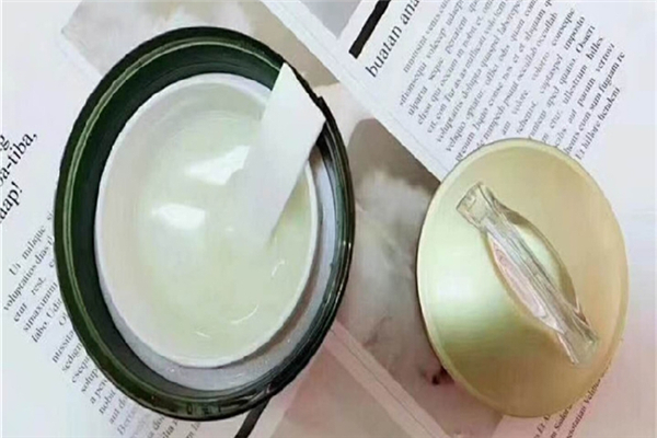 睡眠面膜可以敷著過夜嗎 睡眠面膜天天敷嗎 睡眠面膜可以敷著過夜嗎 睡眠面膜天天敷嗎