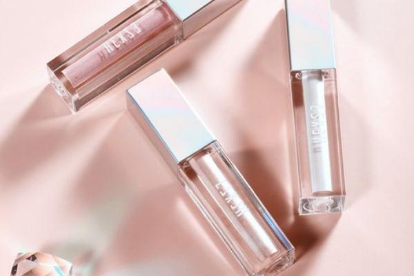 高光液怎么上妝比較自然 過期的高光能用嗎 高光液怎么上妝比較自然 過期的高光能用嗎