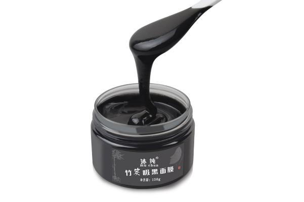 撕拉面膜會使毛孔越來越粗嗎 如何使用撕拉面膜 撕拉面膜會使毛孔越來越粗嗎 如何使用撕拉面膜