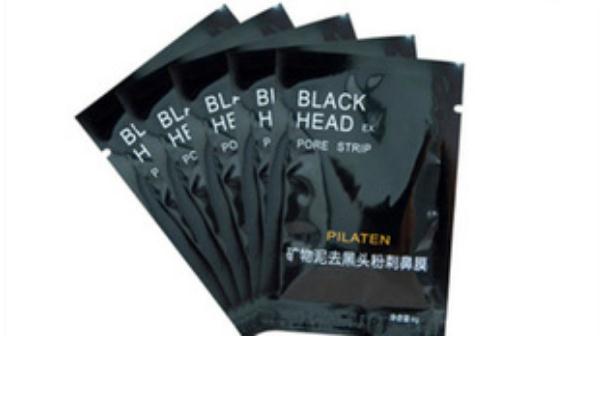 撕拉面膜會使毛孔越來越粗嗎 如何使用撕拉面膜 撕拉面膜會使毛孔越來越粗嗎 如何使用撕拉面膜