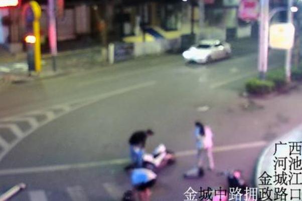 15歲女孩喝13瓶啤酒后飆車撞桿 喝啤酒對身體有什么好處和壞處 15歲女孩喝13瓶啤酒后飆車撞桿 喝啤酒對身體有什么好處和壞處